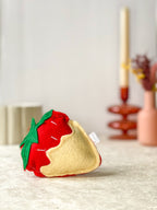 Jouet Saint valentin herbe à chat bio - Fraise