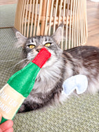 Jouet bouteille de vin pour chat ideal bunny kick herbe bio - La Boutique Pheline