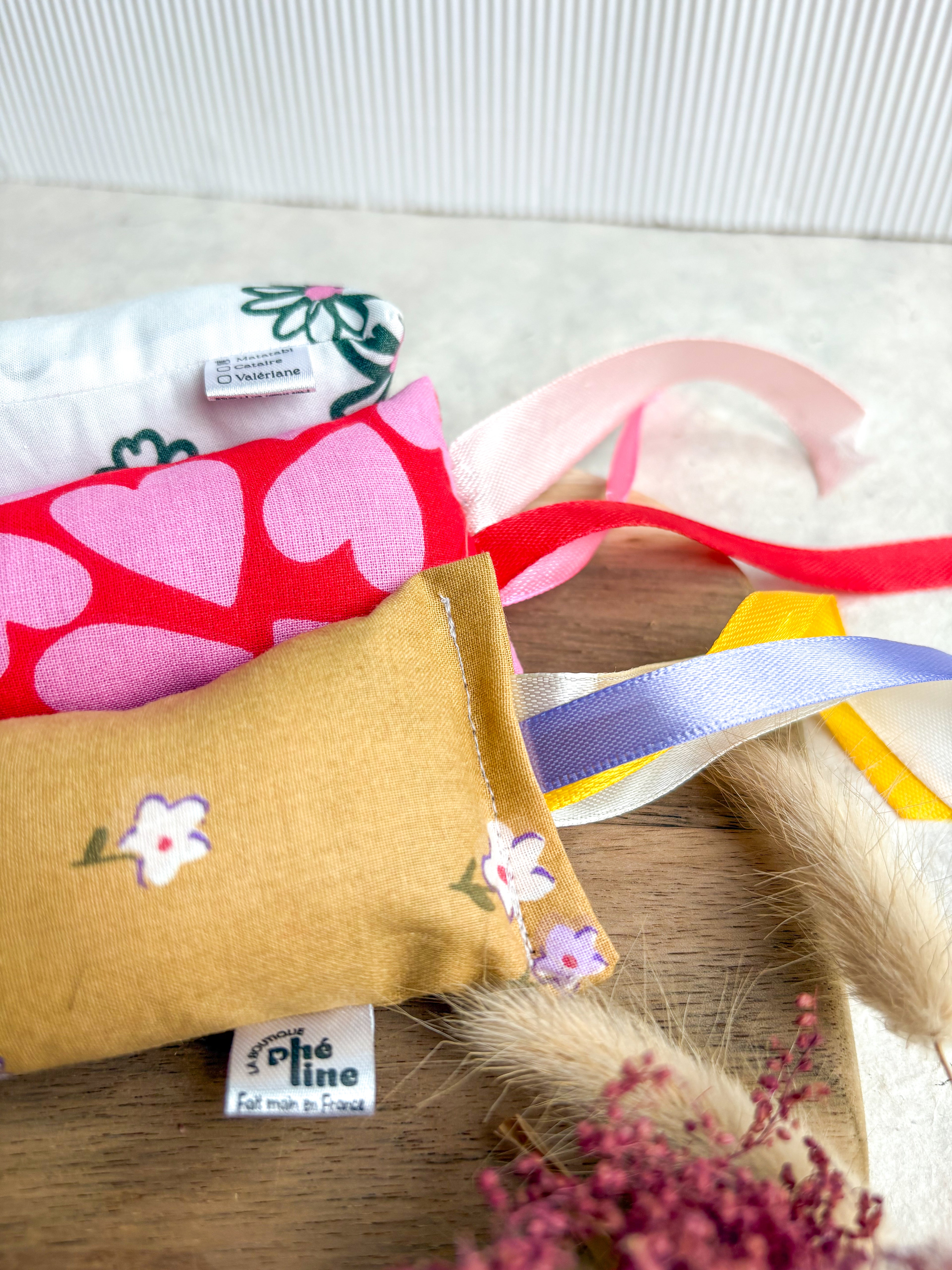 Jouet pour chat Kicker herbe à chat bio - saint valentin